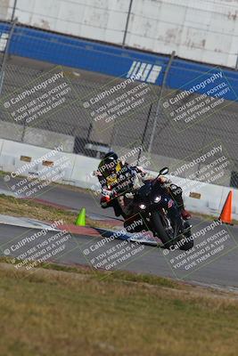 media/Nov-26-2022-Fastrack Riders (Sat) [[b001e85eef]]/Level 1/Session 3 Outside Turn 9/